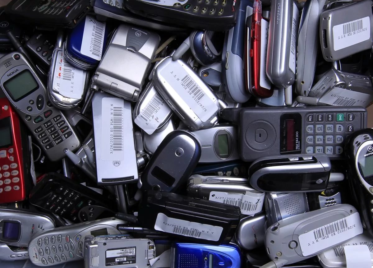 Утилизация сотовых телефонов