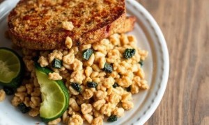 Темпе и белок: почему этот ферментированный соевый продукт заслуживает места на вашей тарелке и что с ним может пойти не так