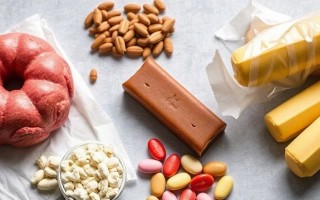 Протеиновые батончики и добавки: что они могут скрывать для почек и мочевого пузыря