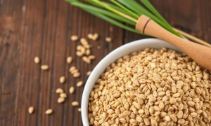 Льняной отвар и клетчатка: что они делают с пищеварением и иммунитетом