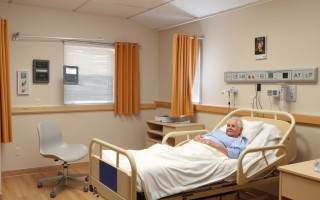 Пансионат для пожилых: причины пройти курс восстановления в стенах лечебного учреждения