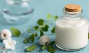 Кефир и лактобактерии: как напиток из бутылки может помочь в профилактике цистита