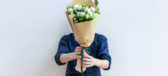 Доставка цветов может выручить по любому поводу