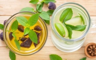 Травяные настои с мочегонным эффектом: безопасные варианты и как их правильно применять