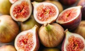 Инжир и клетчатка: как этот фрукт помогает пищеварению