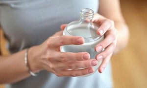 Недостаточное питьё при цистите: почему вода важна и как оно влияет на эффективность лечения