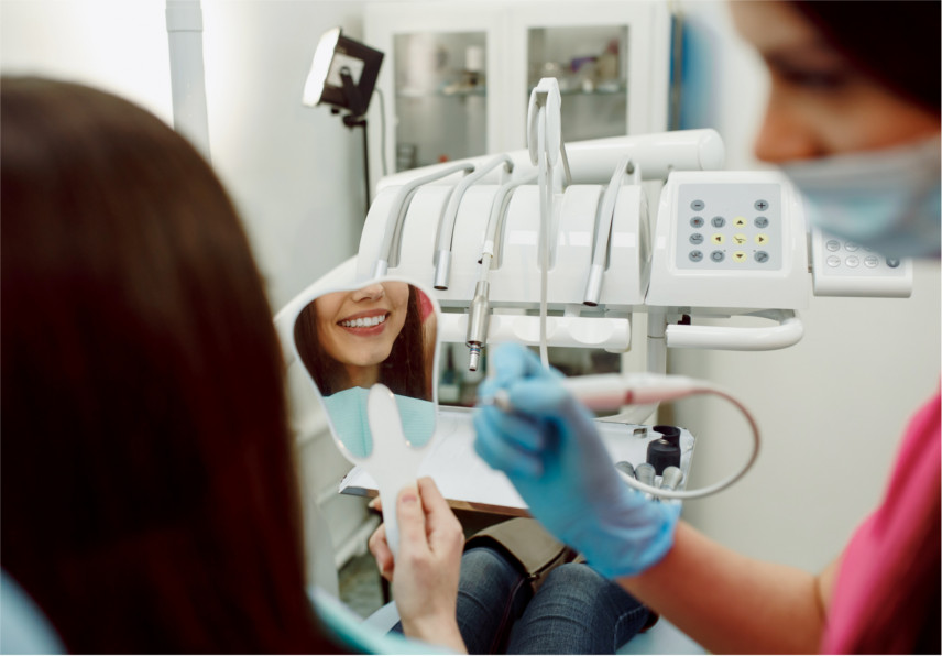 По каким критериям стоит выбирать стоматологическую клинику?