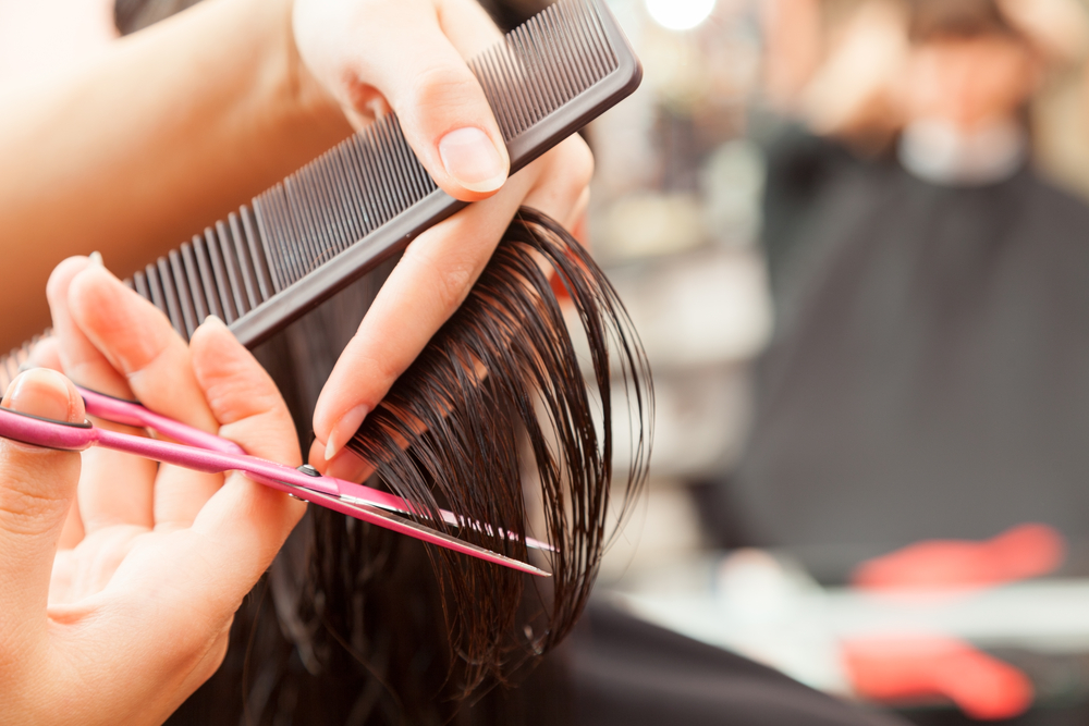 Популярные парикмахерские услуги салонов красоты